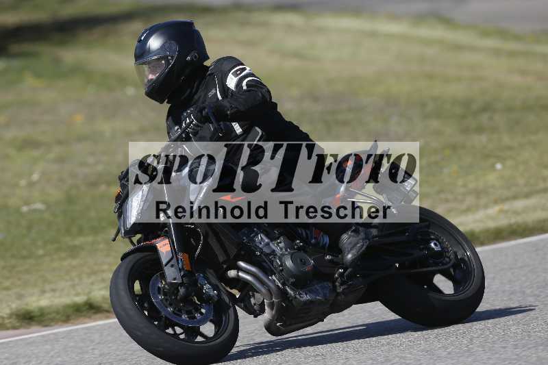 /01 02.04.2026 MAZ ADR/Gruppe gelb Gruppe gruen/unklar